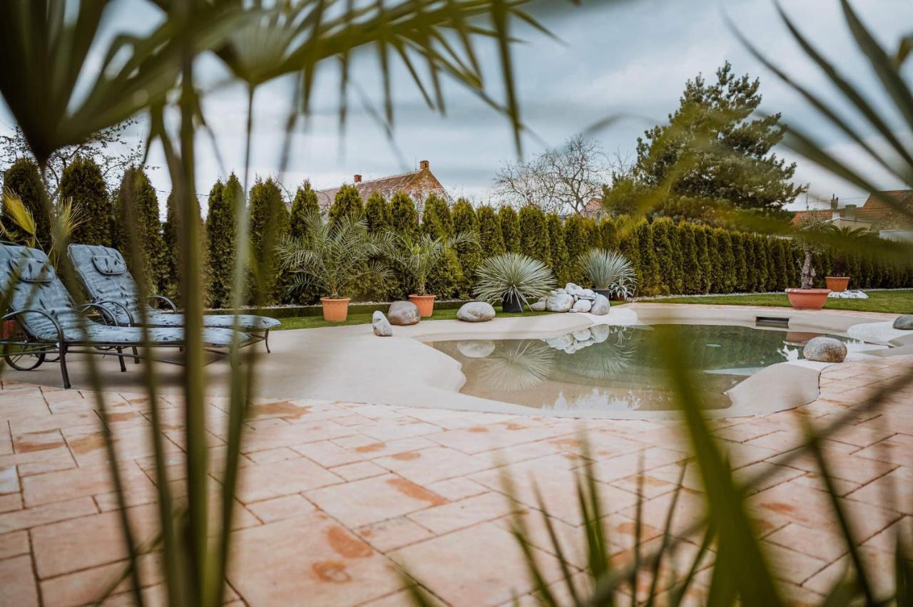 Penzion U Levandule Strážnice エクステリア 写真